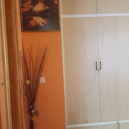 Nyaraló Niki *