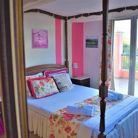Holiday home Niki Agios Georgios Pagon