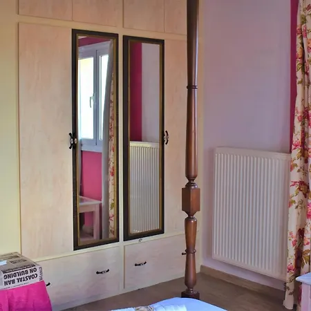 Niki Holiday home *