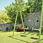 Niki * Agios Georgios Pagon