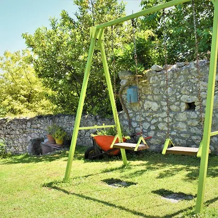 Niki * Agios Georgios Pagon