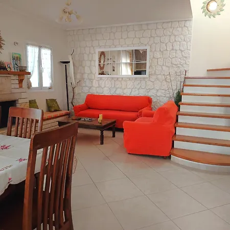 Niki * Agios Georgios Pagon